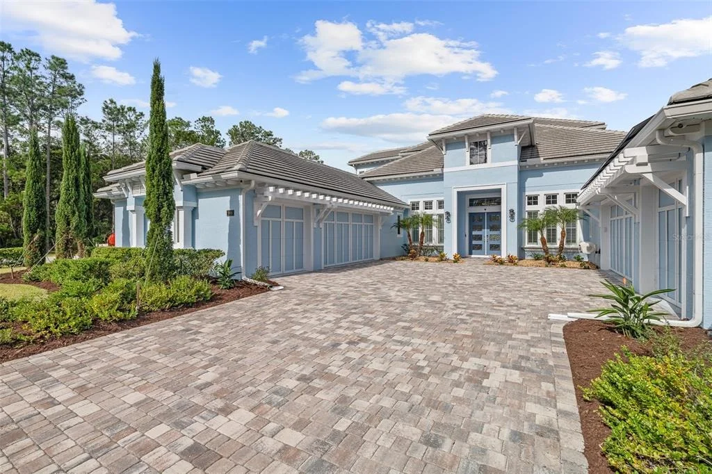 Photo of 998 DOWNSHIRE LANE