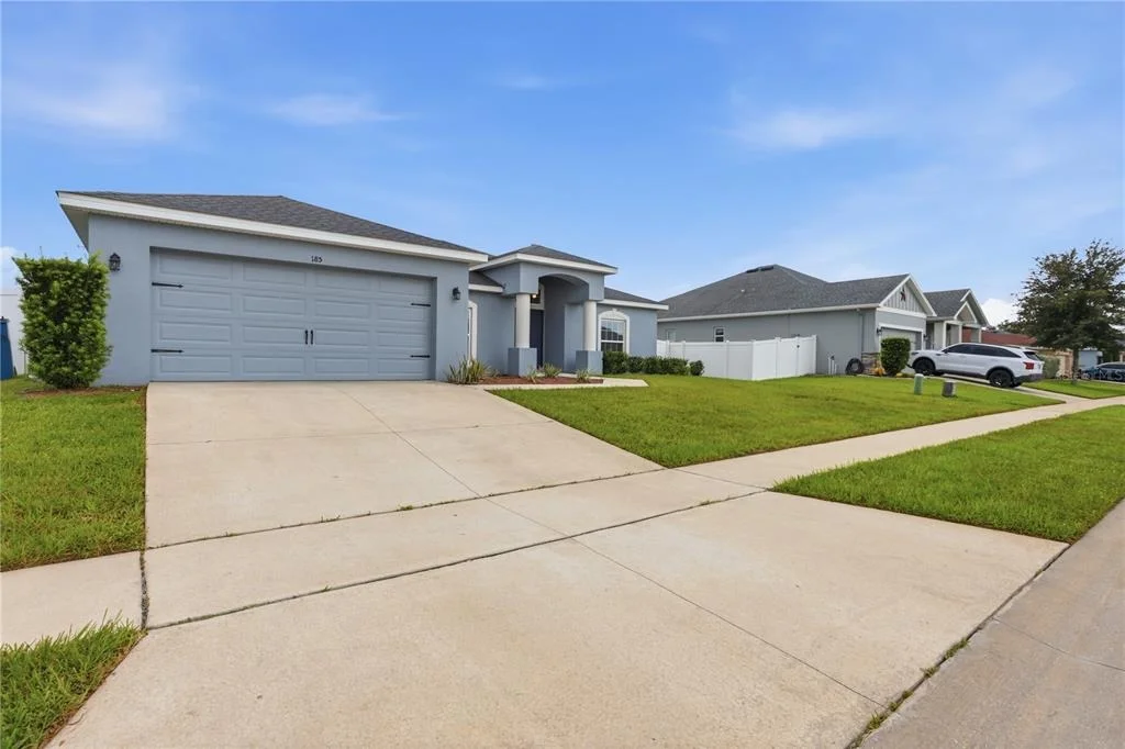 Photo of 185 CLOVERBROOK TRAIL