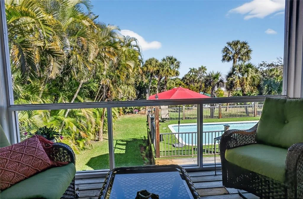 Photo of 10110 CREEKSIDE DRIVE