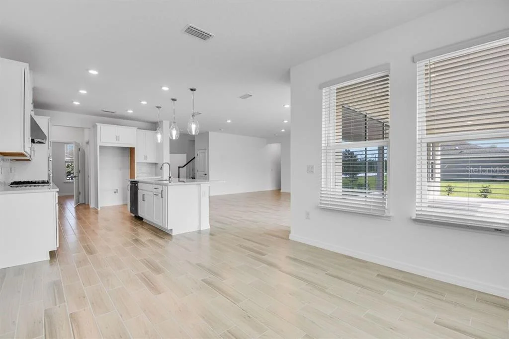 Photo of 846 JUNONIA BOULEVARD