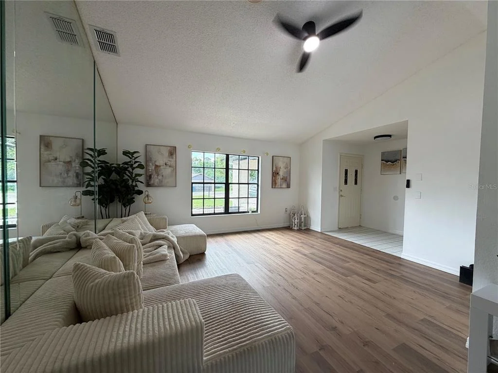 Photo of 8185 PHILATELIC DRIVE