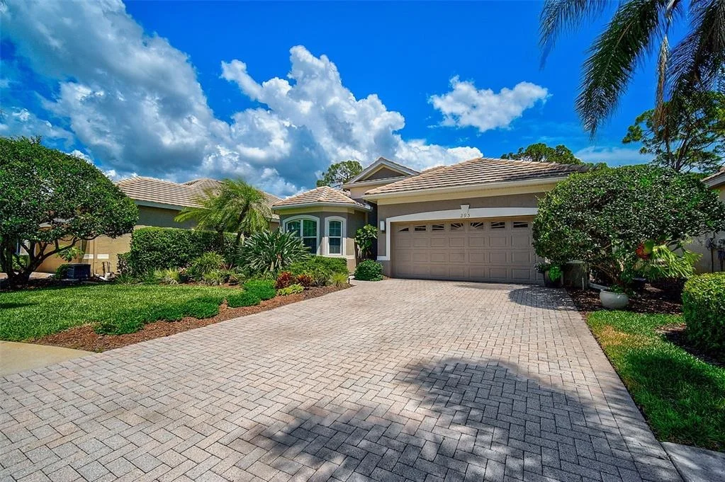 Photo of 293 TURQUOISE LANE