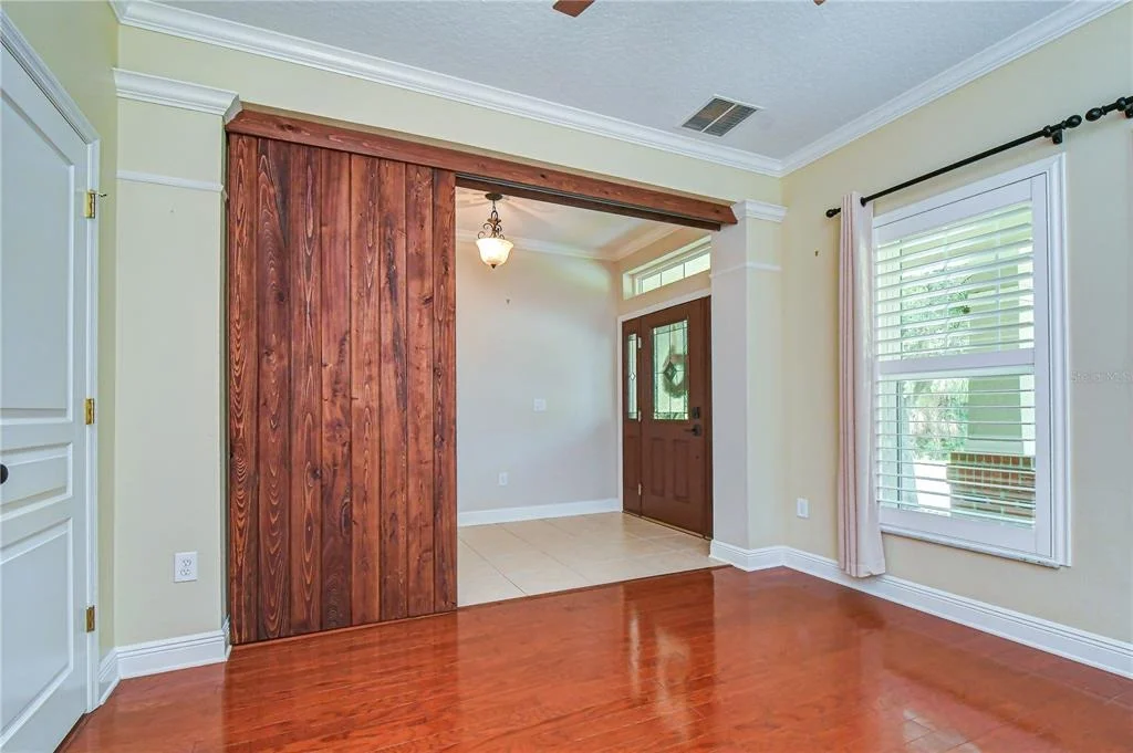 Photo of 6135 CHURCHSIDE DRIVE