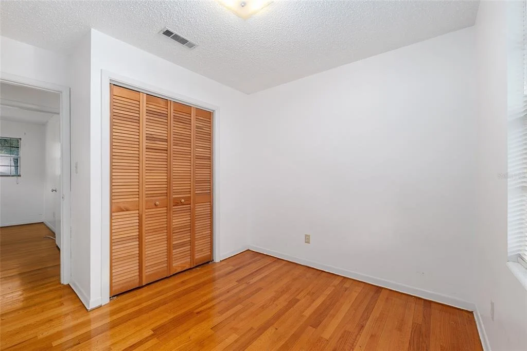 Photo of 505 NW 37TH PLACE