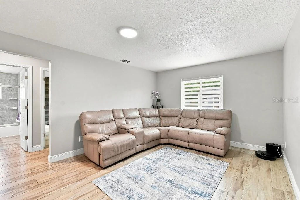 Photo of 1660 GLADIOLAS DRIVE