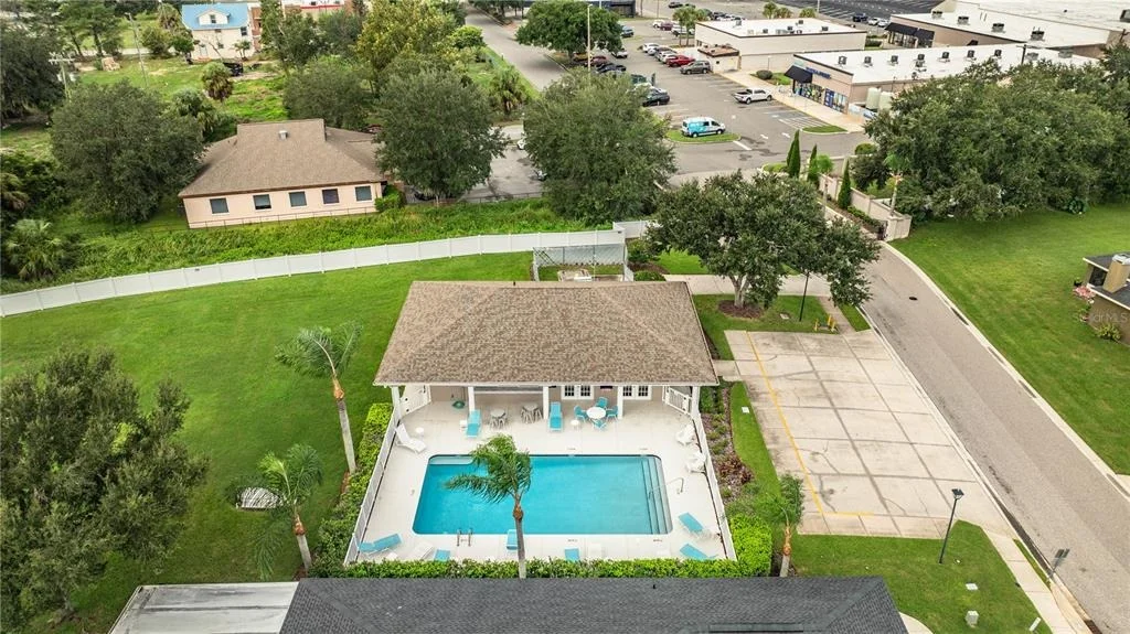 Photo of 6852 SHADOWCAST LANE