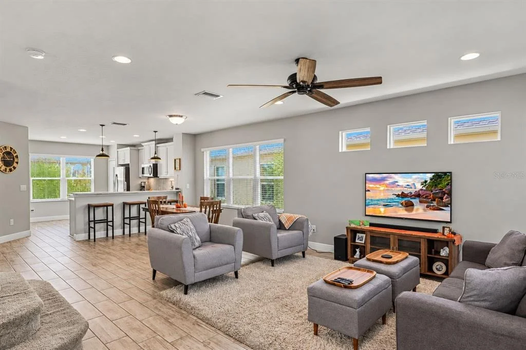 Photo of 3820 SHIMMERING OAKS DRIVE