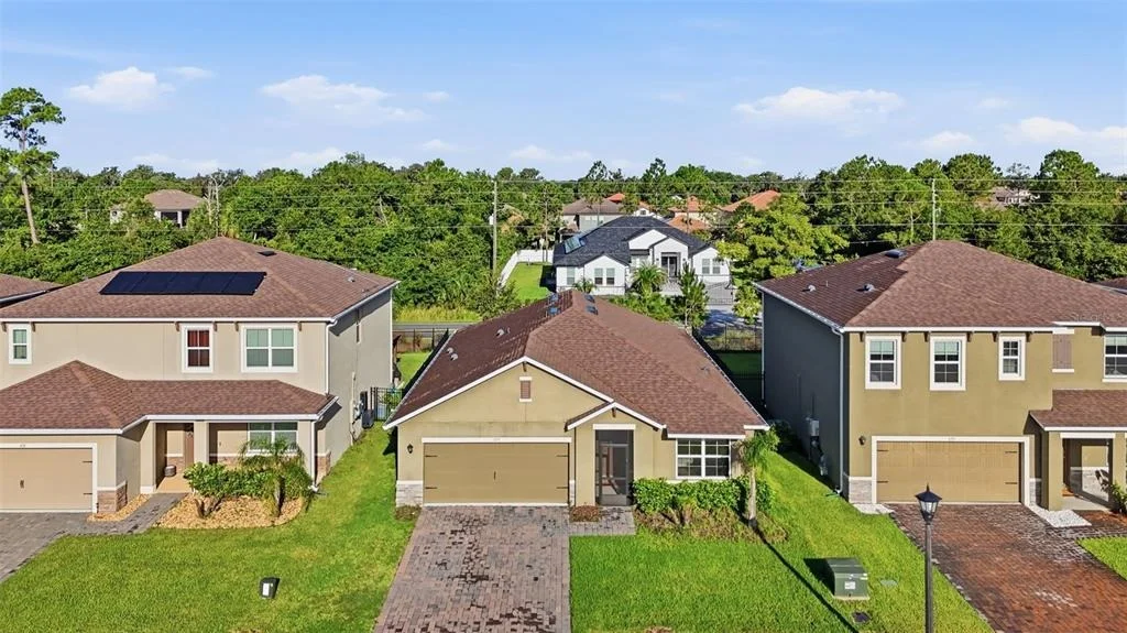 Photo of 895 LAZIO CIRCLE