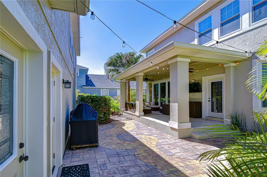 Photo of 6135 CHURCHSIDE DRIVE