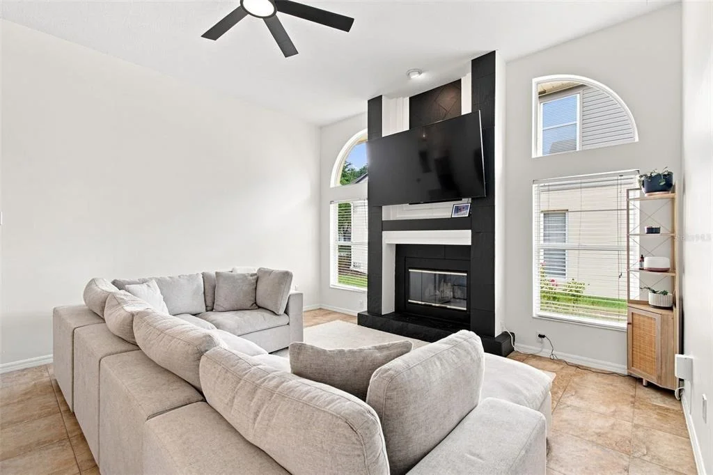 Photo of 5426 WINDBRUSH DRIVE