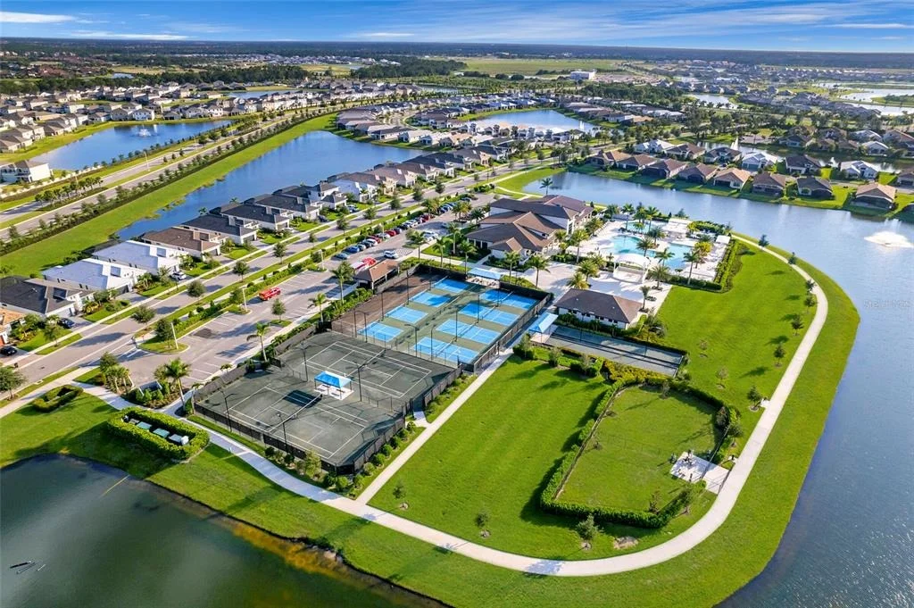 Photo of 4925 SURFSIDE CIRCLE