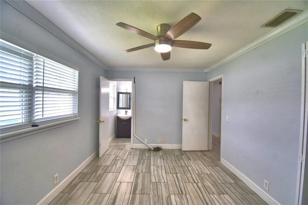 Photo of 153 BROWNING CIR