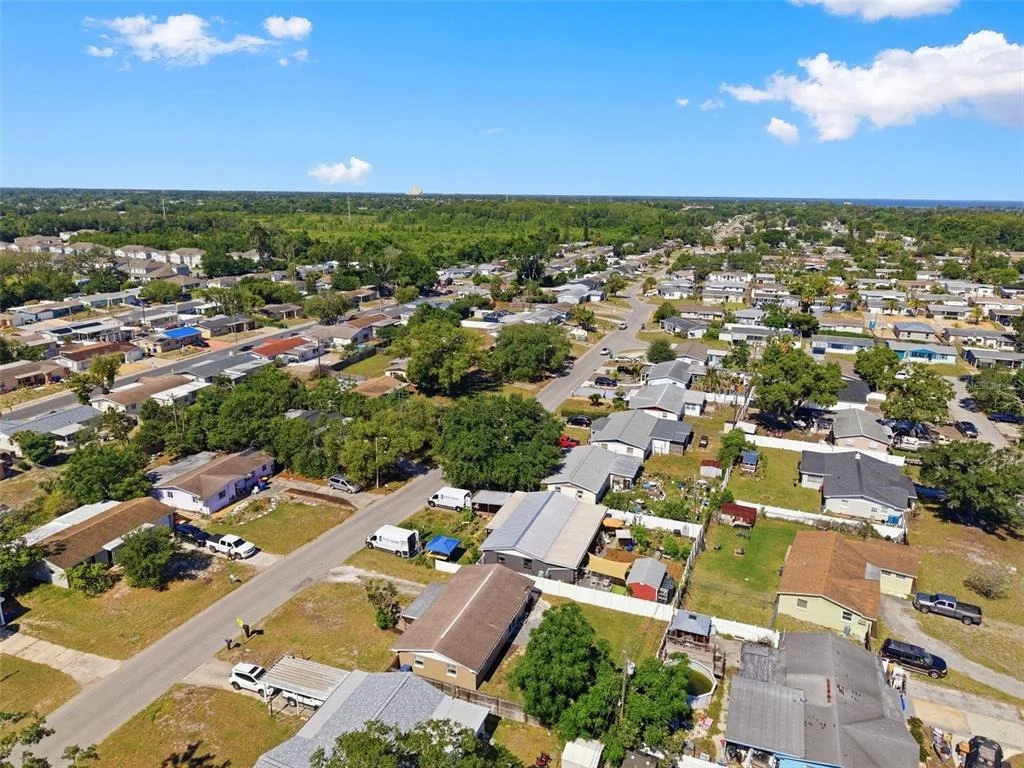 Photo of 4327 BEACON SQUARE DRIVE