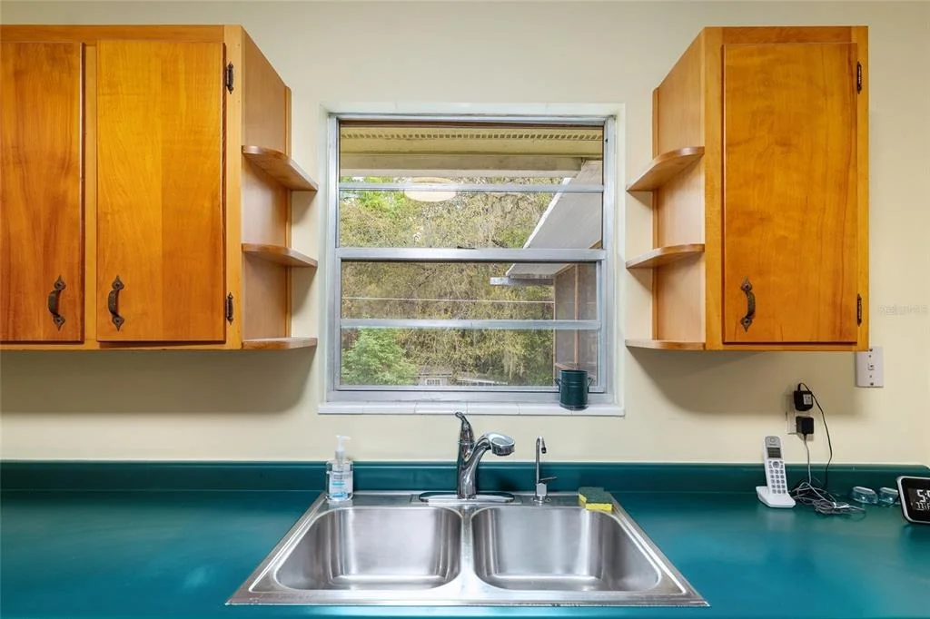 Photo of 505 NW 37TH PLACE