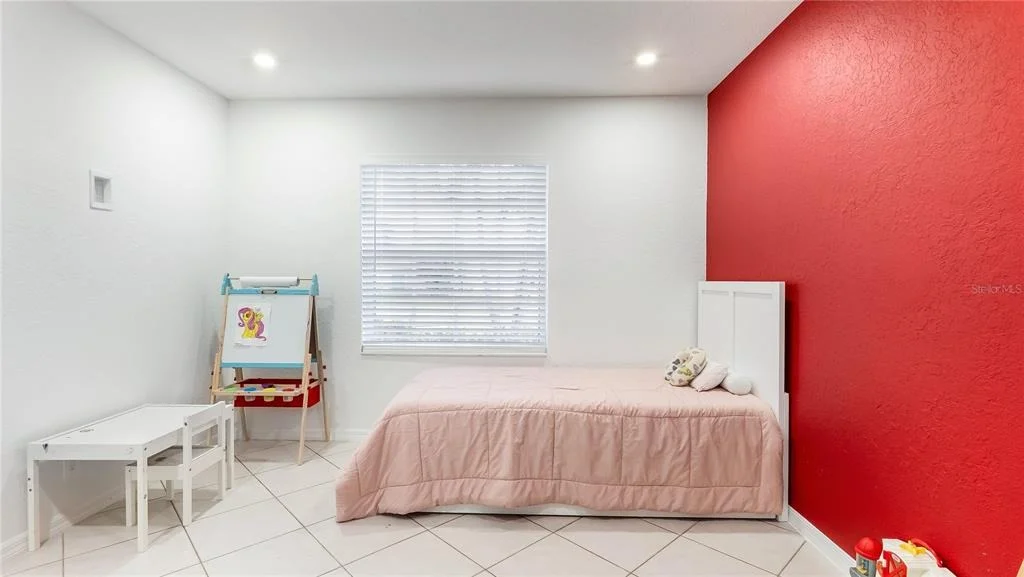 Photo of 132 CHESTNUT CIRCLE