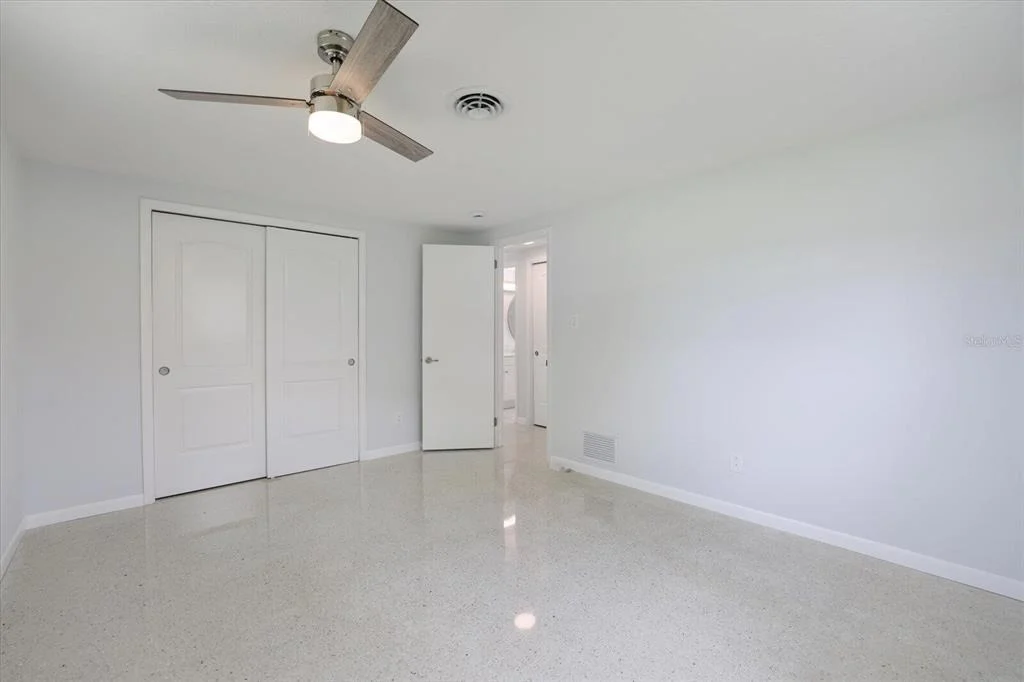 Photo of 3485 ROSLYN ROAD