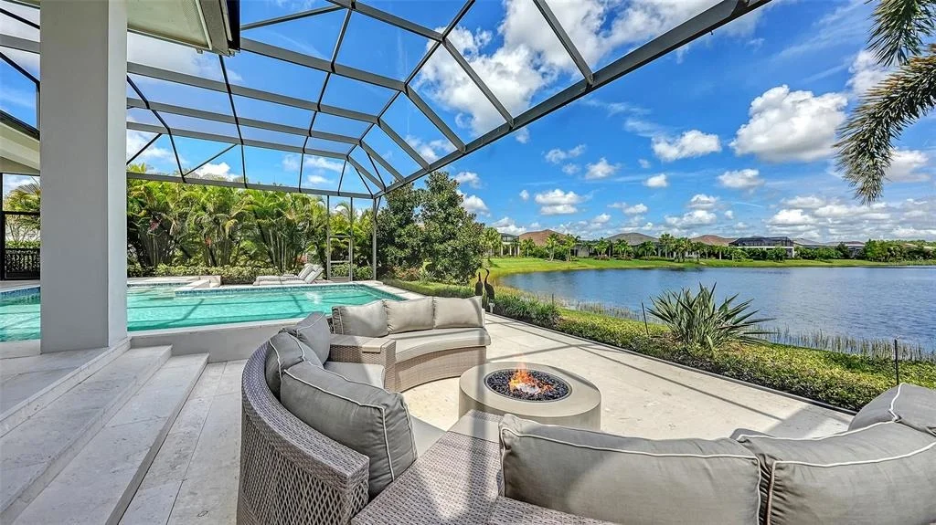 Photo of 8339 LUCERNE LOOP