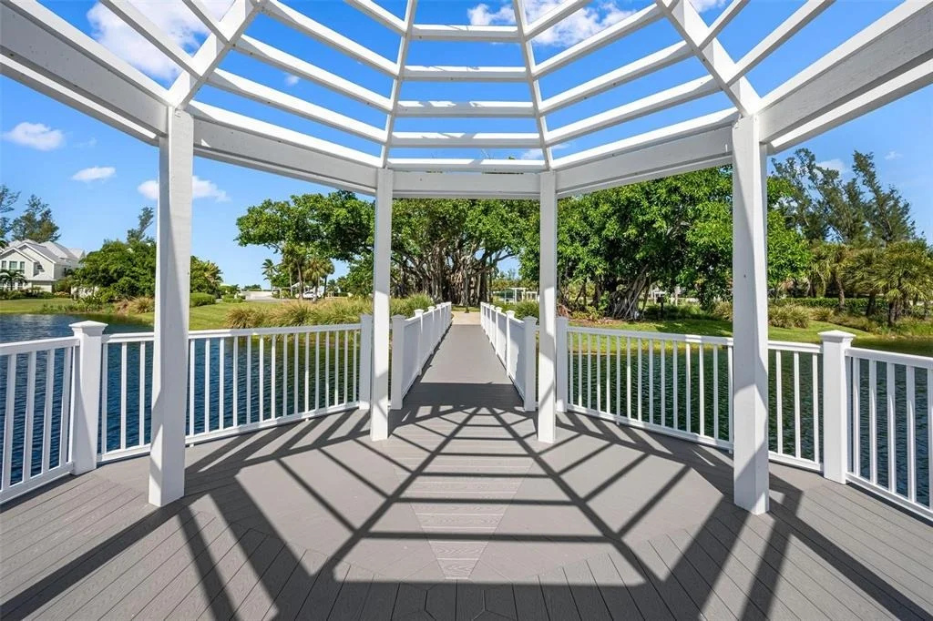 Photo of 319 PILOT POINT LANE