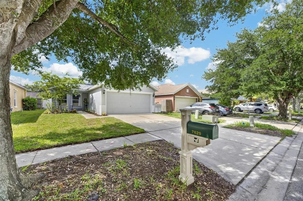 Photo of 7629 DEVONBRIDGE GARDEN WAY