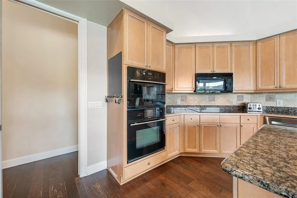 Photo of 8612 OLDBRIDGE LANE