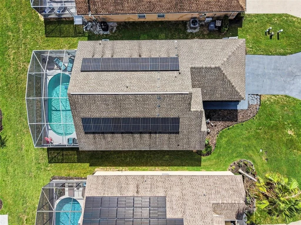 Photo of 550 BUCKINGHAM CIRCLE