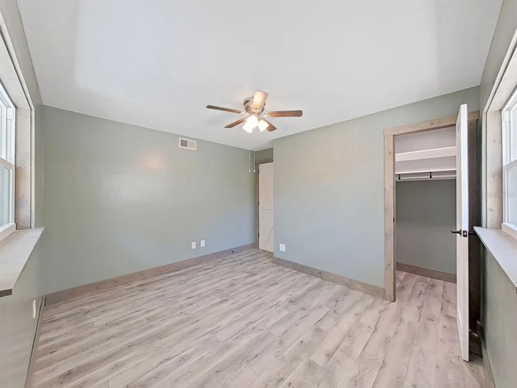 Photo of 5 N KEYSTONE DRIVE