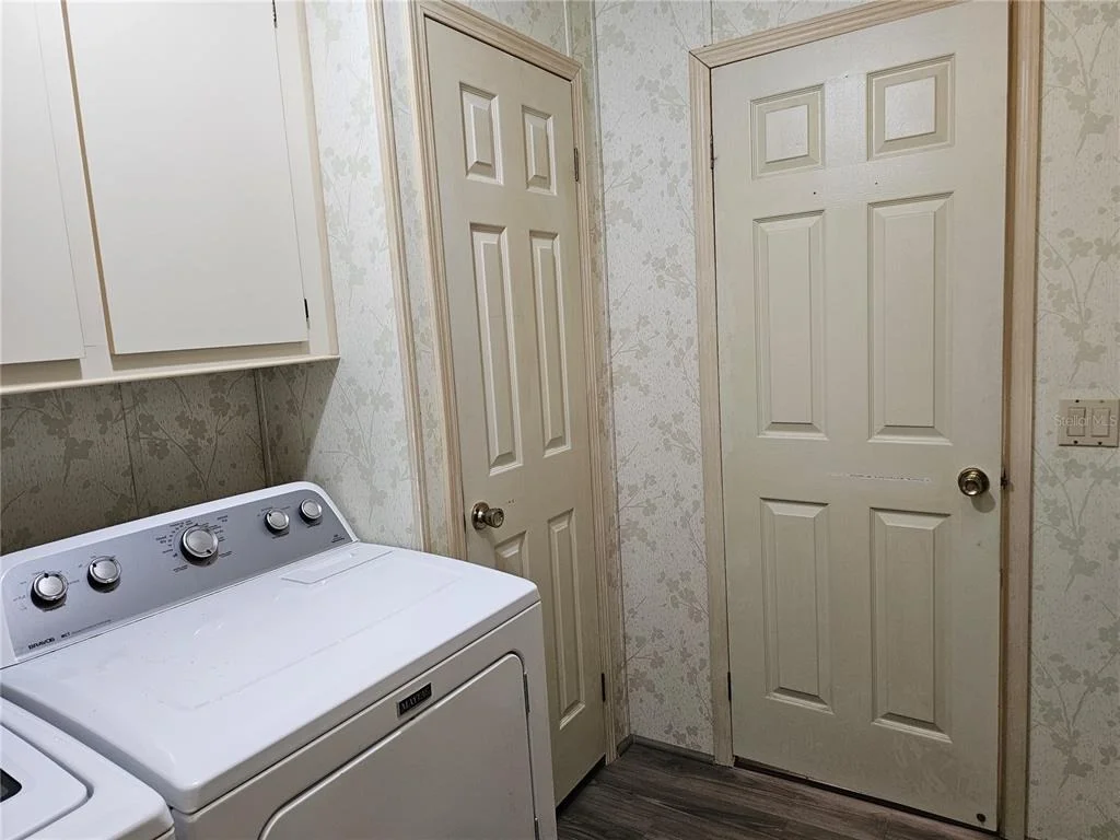 Photo of 101 DOLPHIN DRIVE N