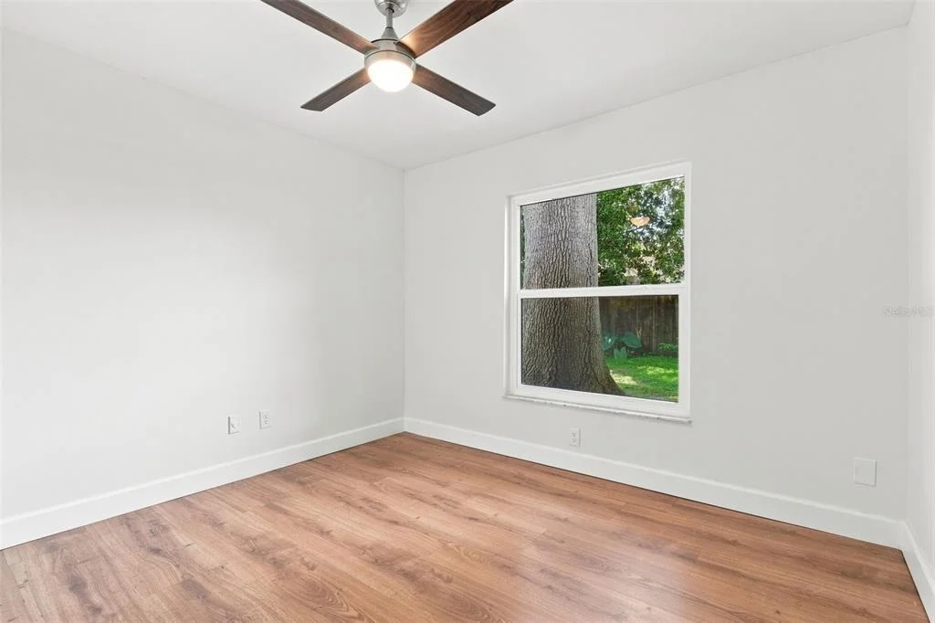 Photo of 723 OAK MANOR CIRCLE