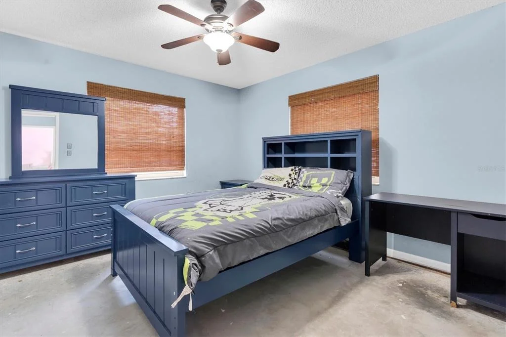 Photo of 914 HARBOR CIRCLE