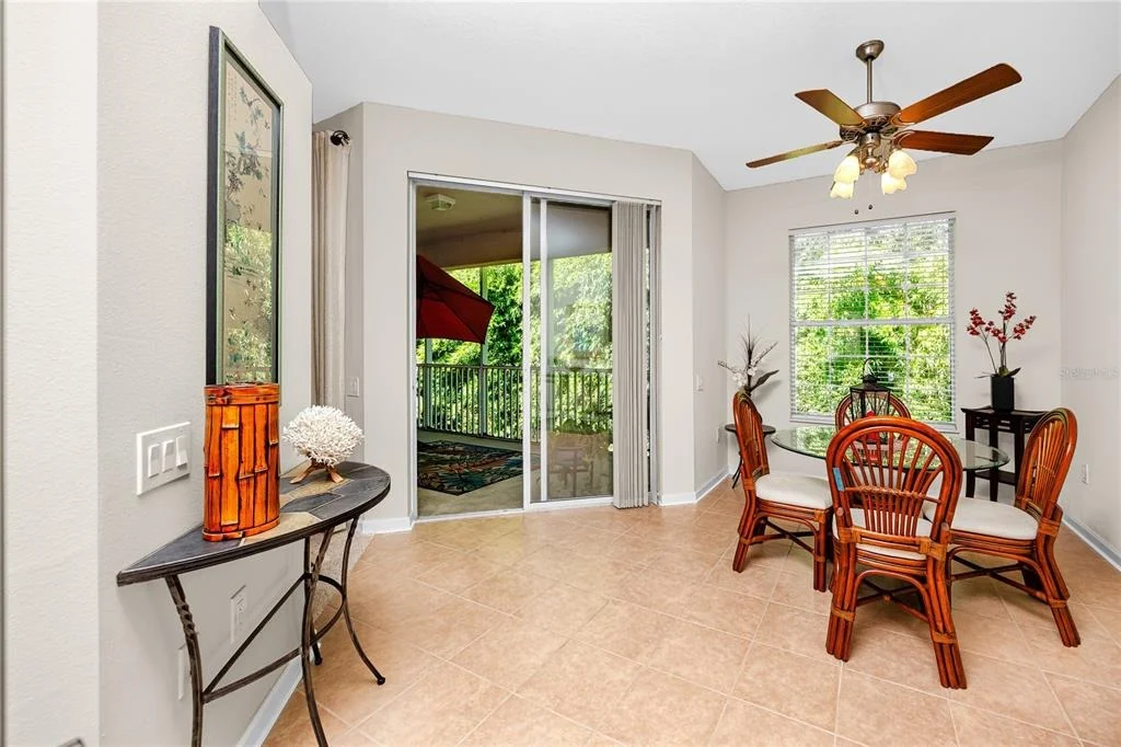 Photo of 894 LANTERN WAY