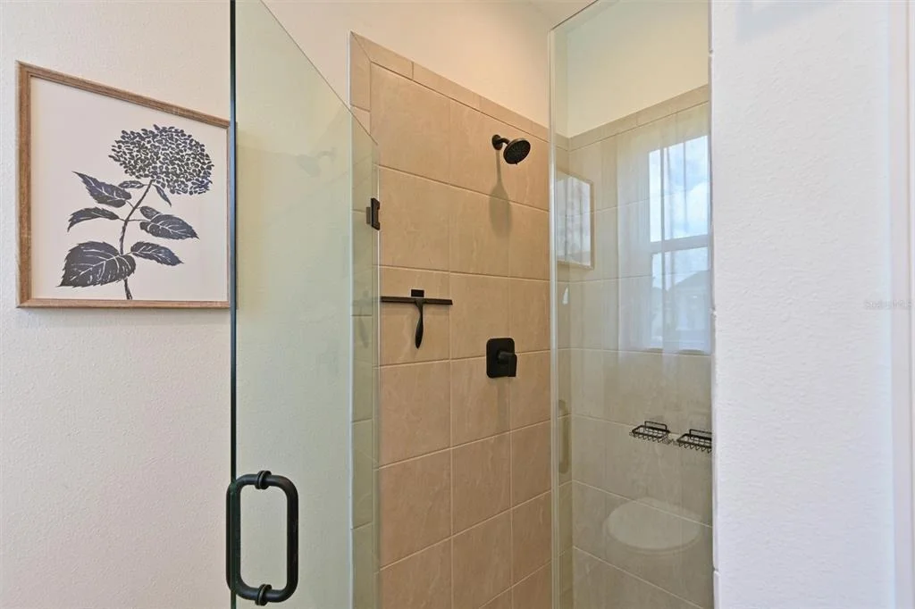 Photo of 11124 MOONSAIL DRIVE
