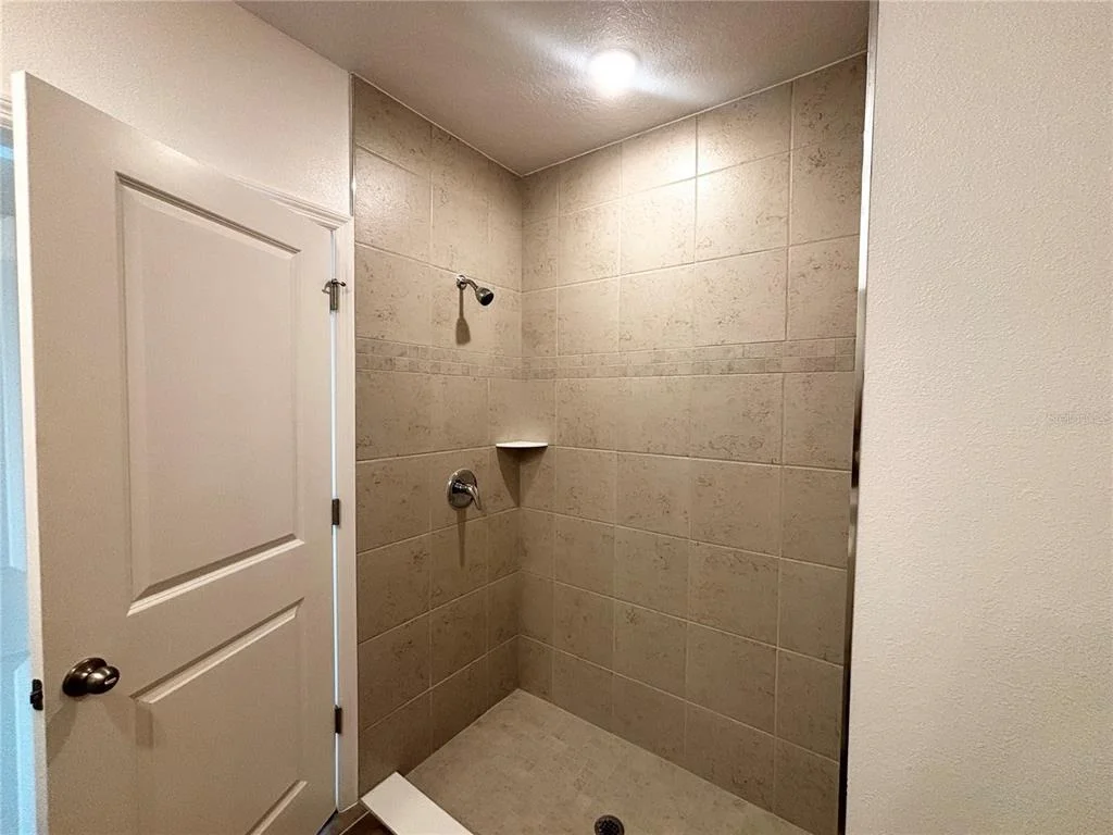 Photo of 616 BROADOAK DRIVE
