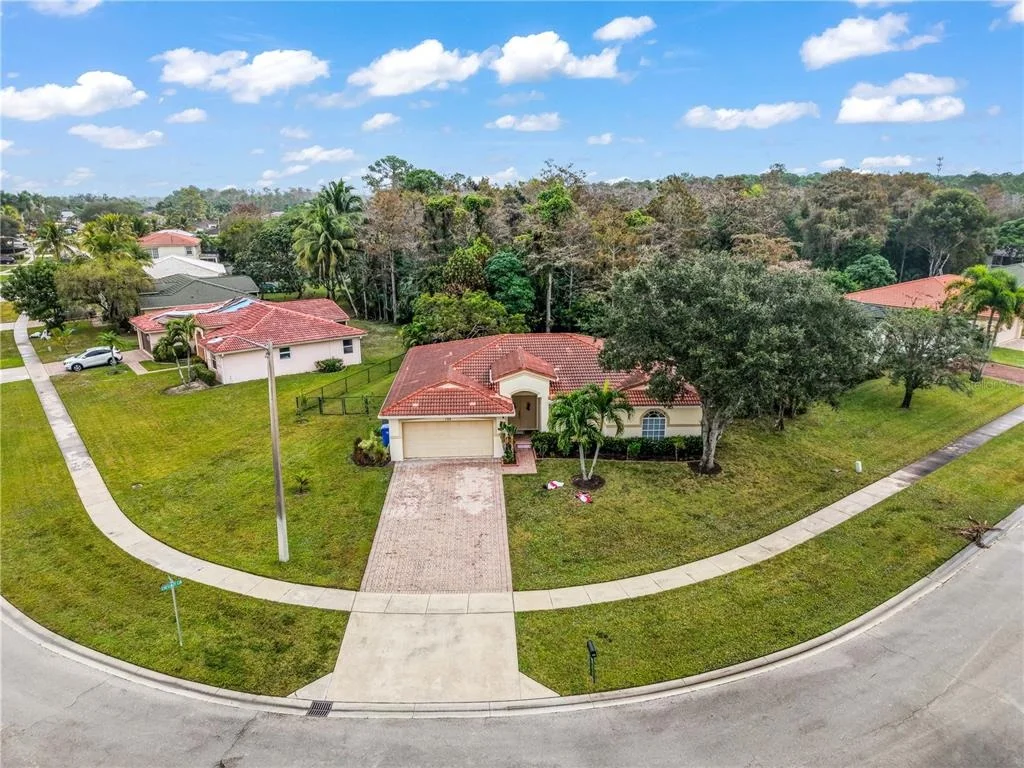 Photo of 132 CHESTNUT CIRCLE