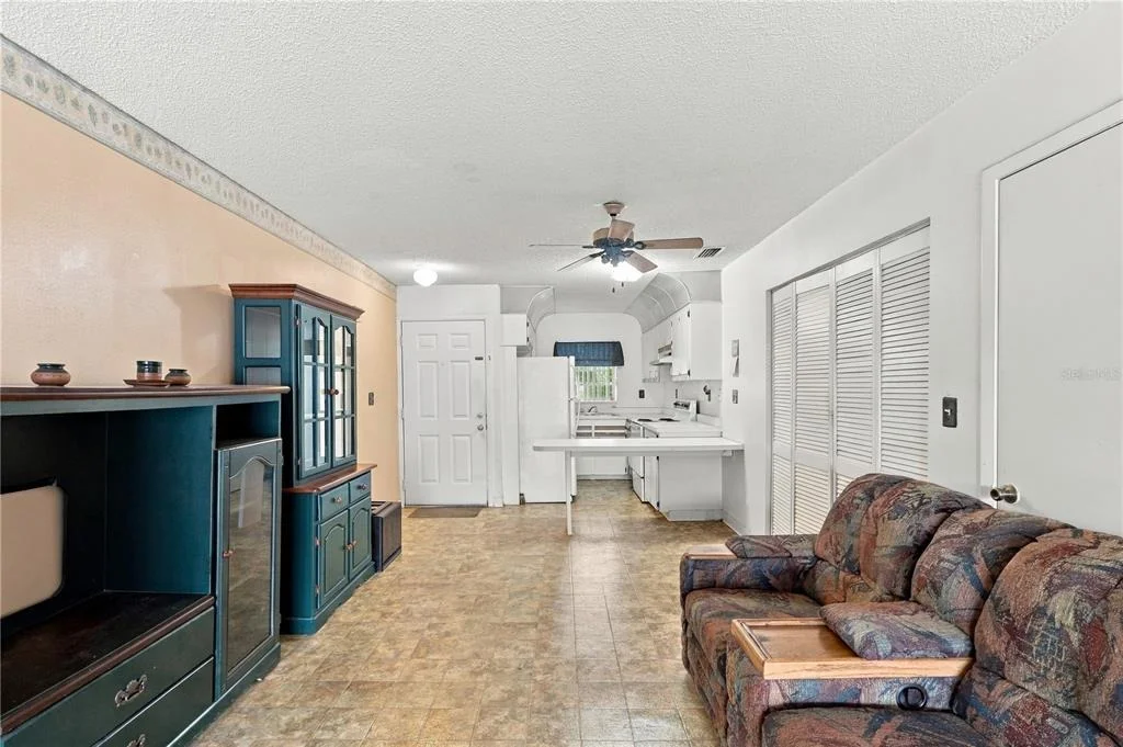 Photo of Unit F13 at 313 DIRKSEN DRIVE