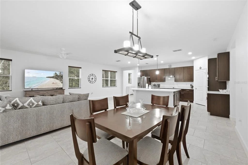 Photo of 2301 AVELLINO AVENUE