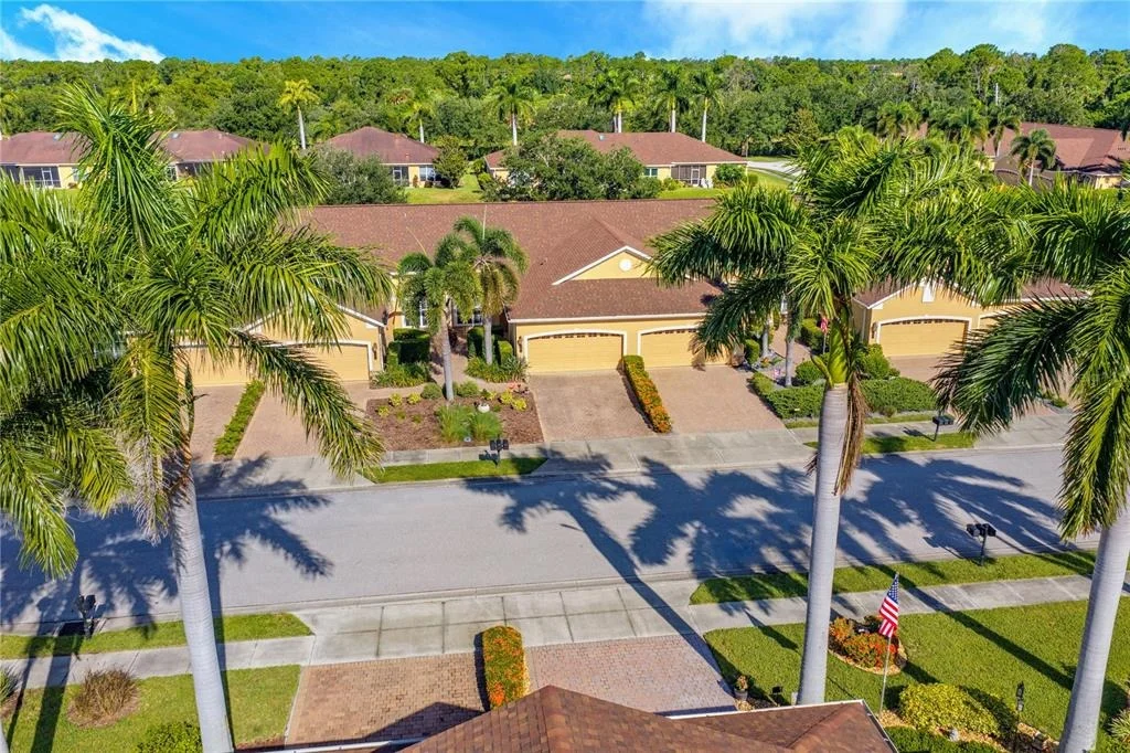 Photo of 4361 TURNBERRY CIRCLE