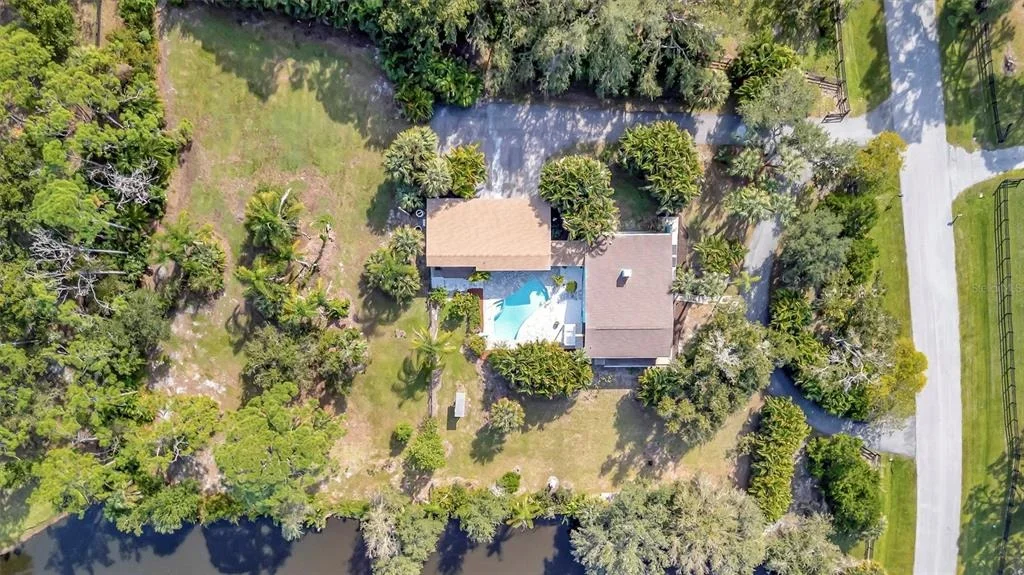 Photo of 403 LONGBOW TRAIL
