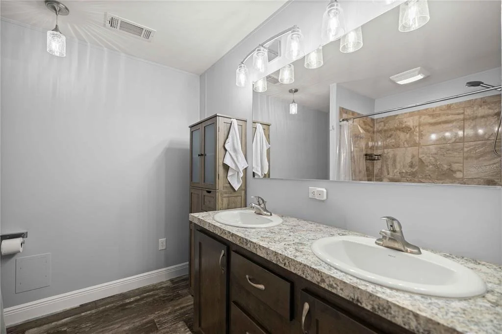 Photo of 122 SE 70TH CIRCLE