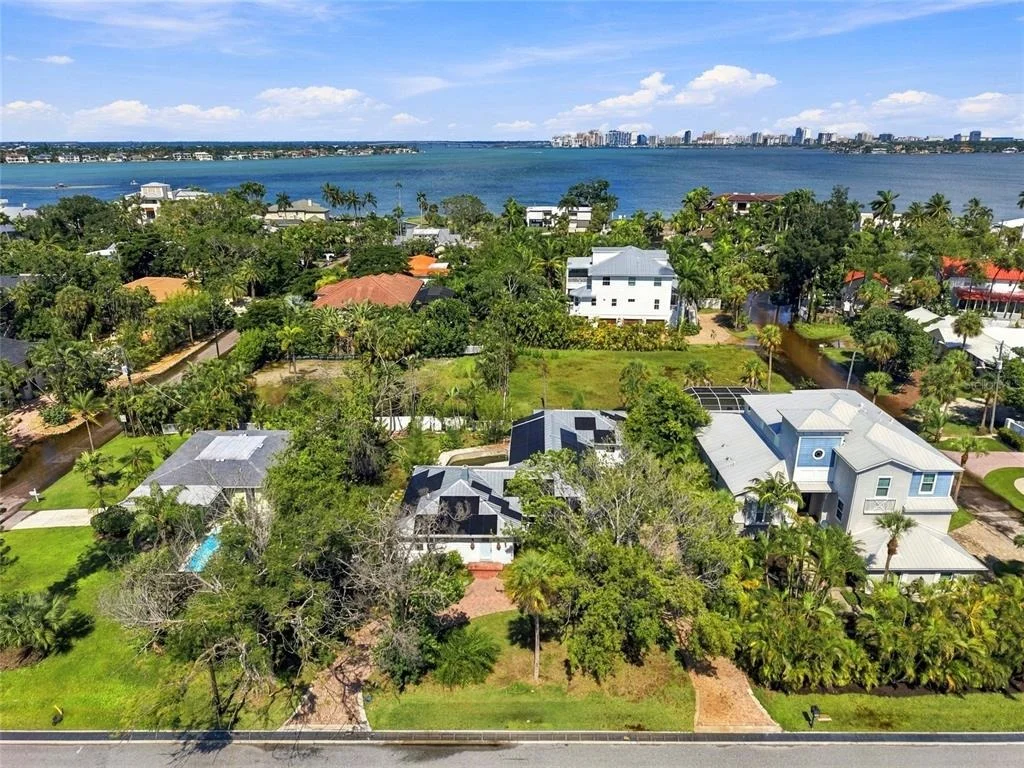 Photo of 617 SIESTA DRIVE