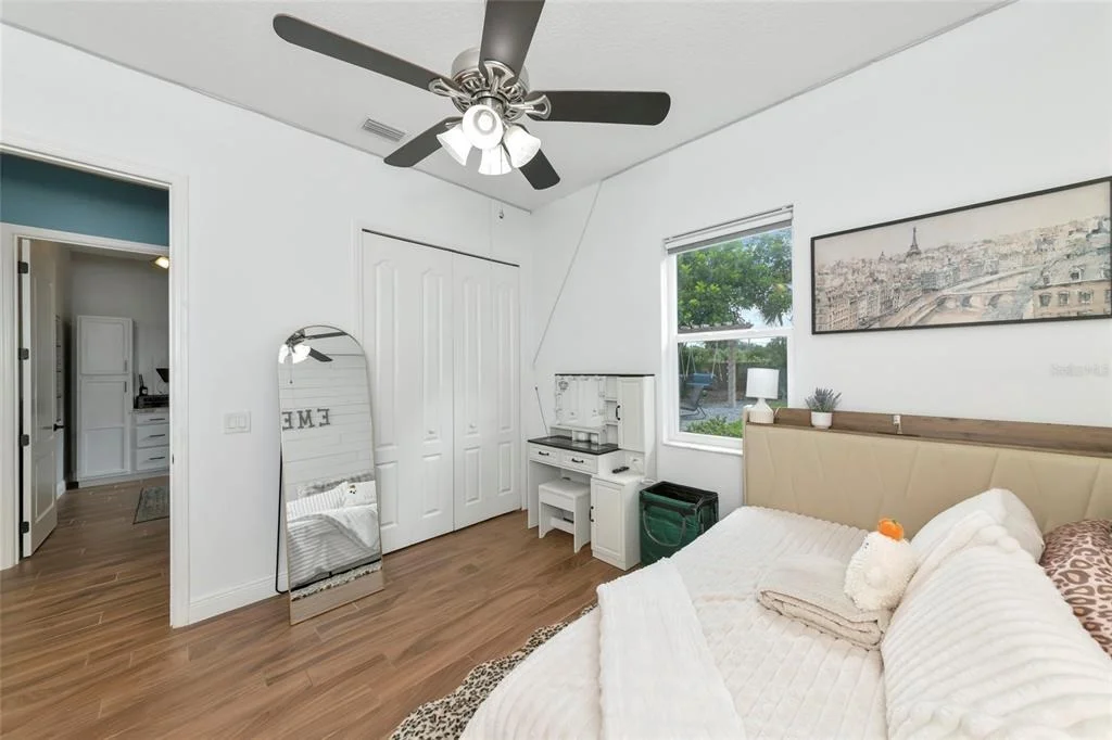 Photo of 1417 LANDVIEW LANE