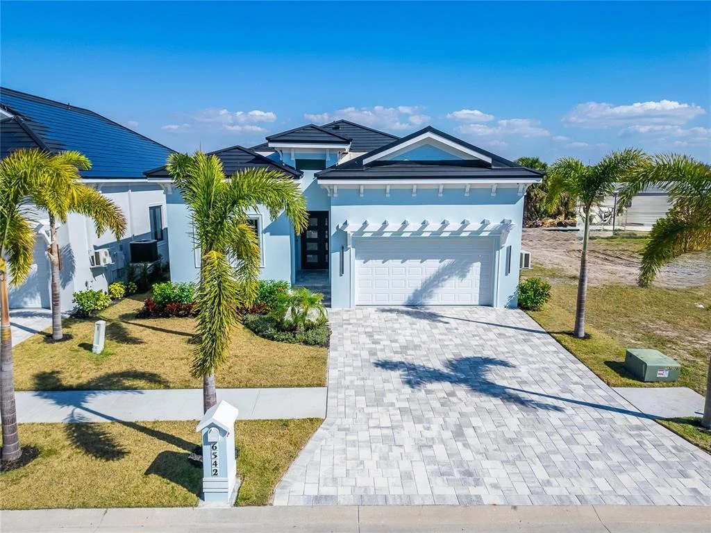 Photo of 6542 SIMONE SHORES CIRCLE