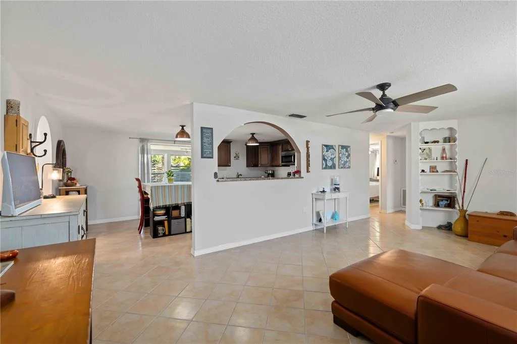 Photo of 3035 SHAMROCK DRIVE