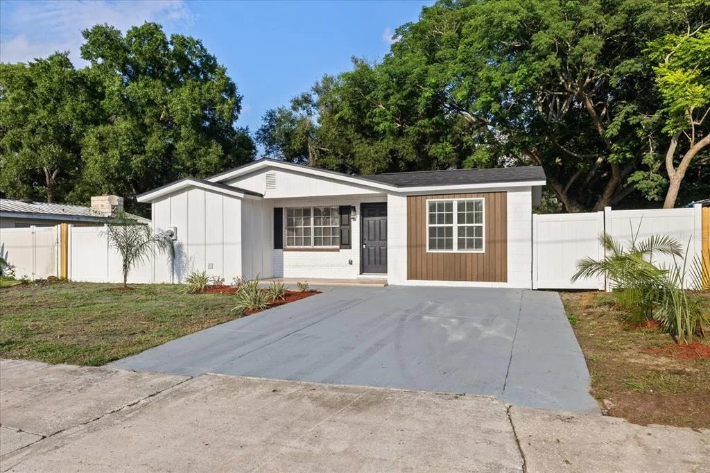 Photo of 8711 N RIVER FOREST CIRCLE