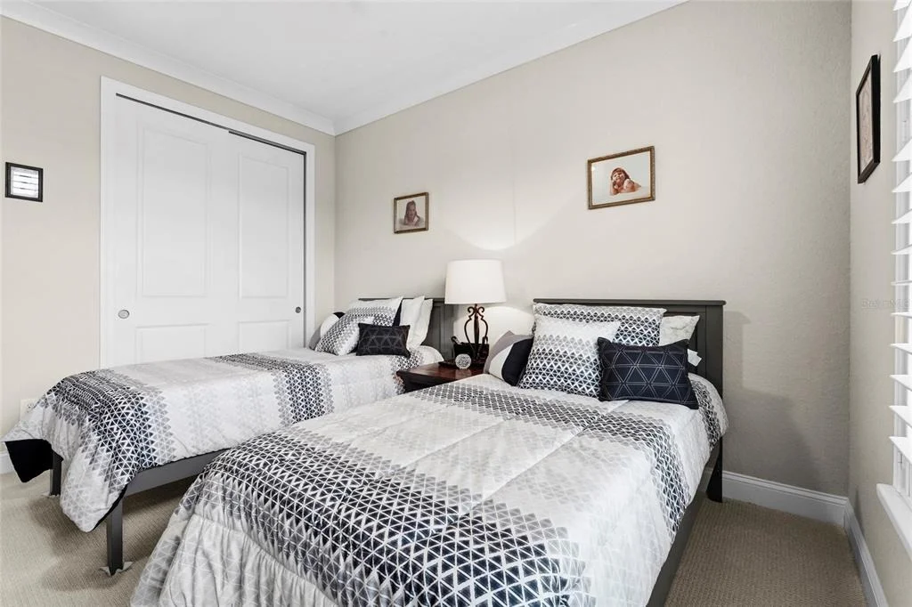 Photo of 617 MISTIFLOWER CIRCLE