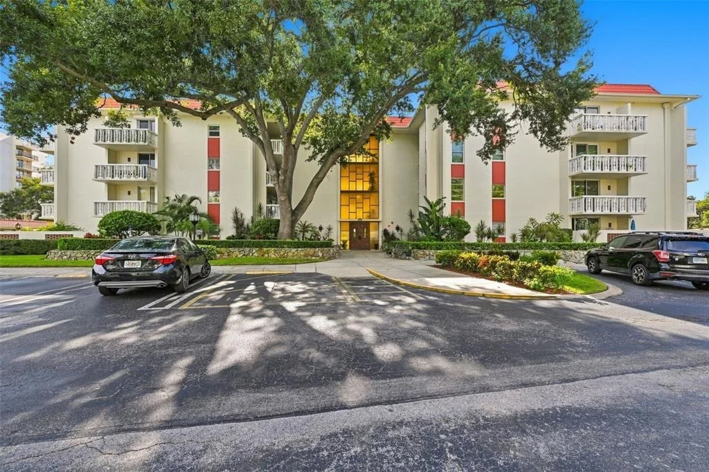 Photo of Unit 309 at 2650 PEARCE DRIVE