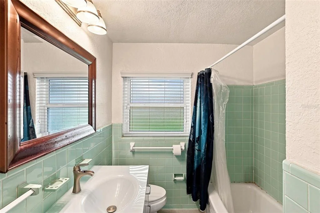 Photo of 8405 OAK BLUFF DRIVE