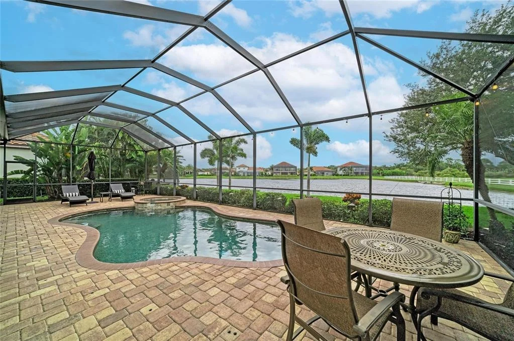Photo of 5660 CLOVERLEAF RUN