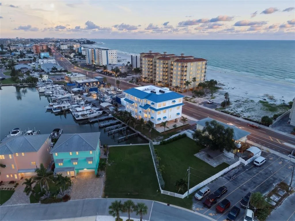 Photo of Unit 401 at 13655 GULF BOULEVARD