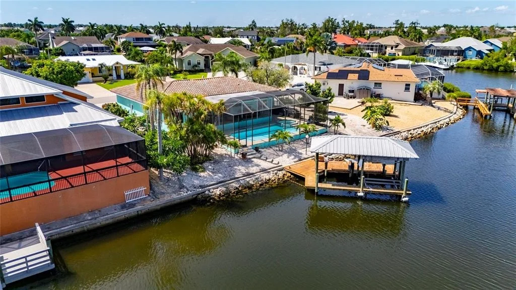 Photo of 923 GOLF ISLAND DRIVE