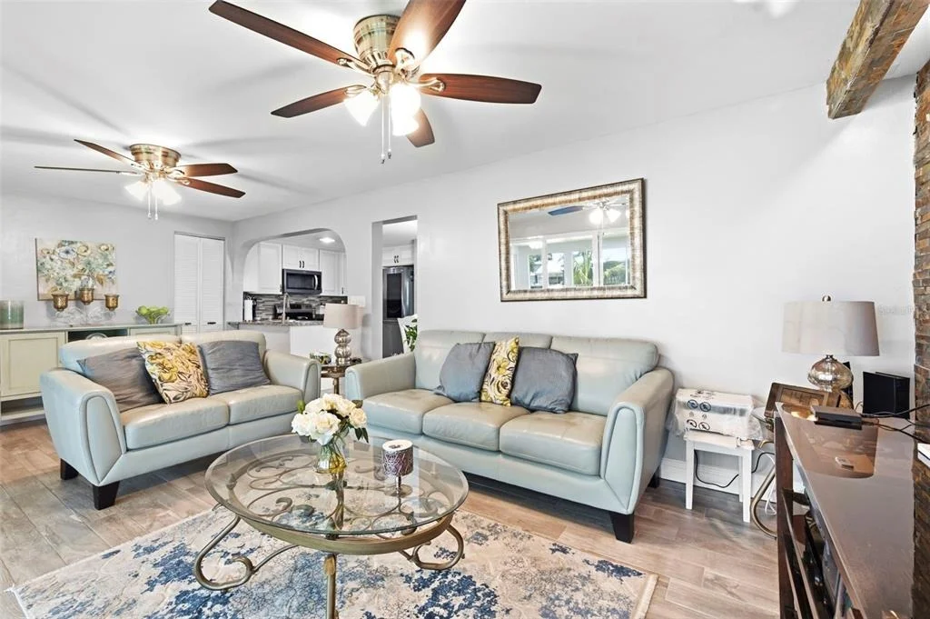 Photo of 485 FLAMINGO DRIVE